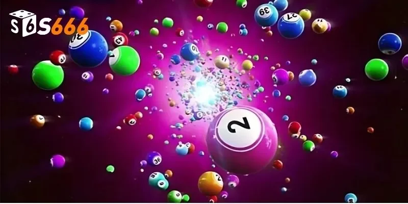 Người chơi đang phân tích bảng kết quả để chọn cặp song thủ lô.